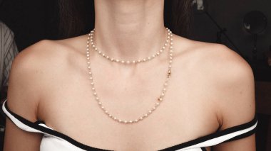 Altın ve Elmaslı Parlak Gemstone Mücevherleri