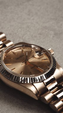 Klasik Altın ve Elmas Düğün Mücevherleri