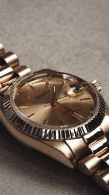 Klasik Altın ve Elmas Düğün Mücevherleri