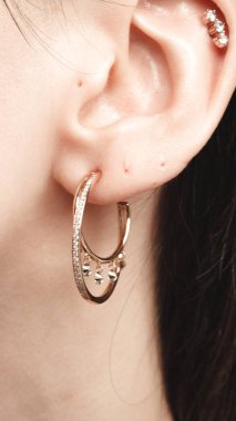 Klasik Altın ve Elmas Düğün Mücevherleri