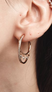 Klasik Altın ve Elmas Düğün Mücevherleri