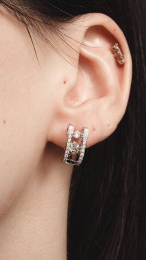 Klasik Altın ve Elmas Düğün Mücevherleri