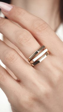 Klasik Altın ve Elmas Düğün Mücevherleri