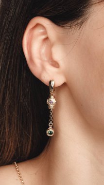 Parlak Mücevher Setleri: Altın, Elmas ve Gemstone