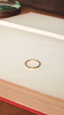 Parlak Mücevher Setleri: Altın, Elmas ve Gemstone