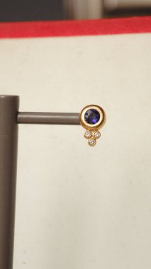 Parlak Mücevher Setleri: Altın, Elmas ve Gemstone