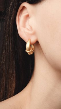 Parlak Mücevher Setleri: Altın, Elmas ve Gemstone