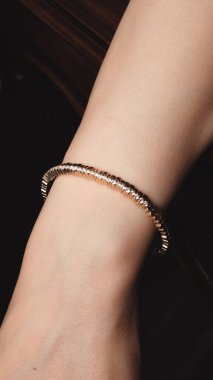 Parlak Mücevher Setleri: Altın, Elmas ve Gemstone