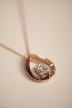 Özel durumlar için zarif Altın ve Elmas Mücevherler