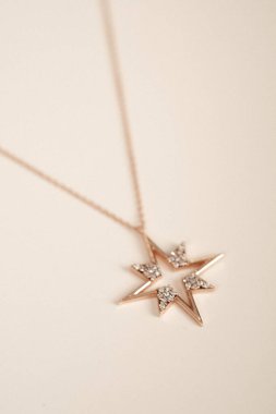 Özel durumlar için zarif Altın ve Elmas Mücevherler