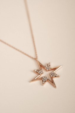 Özel durumlar için zarif Altın ve Elmas Mücevherler