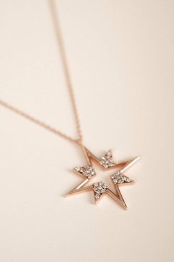 Özel durumlar için zarif Altın ve Elmas Mücevherler