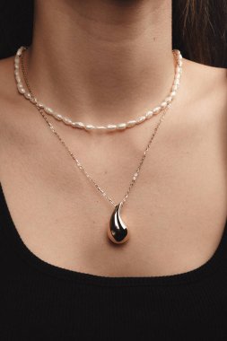 Zamansız Lüks Mücevherler: Elmaslar ve Altın Tasarımlar