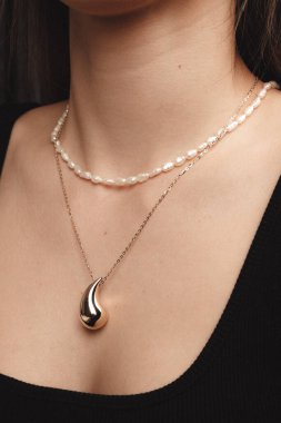 Zamansız Lüks Mücevherler: Elmaslar ve Altın Tasarımlar