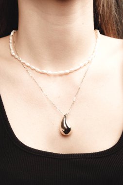 Zamansız Lüks Mücevherler: Elmaslar ve Altın Tasarımlar