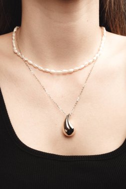 Zamansız Lüks Mücevherler: Elmaslar ve Altın Tasarımlar