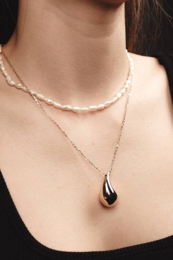 Zamansız Lüks Mücevherler: Elmaslar ve Altın Tasarımlar