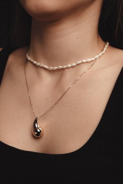 Zamansız Lüks Mücevherler: Elmaslar ve Altın Tasarımlar