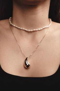 Zamansız Lüks Mücevherler: Elmaslar ve Altın Tasarımlar