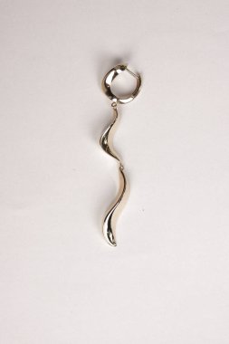 Zamansız Lüks Mücevherler: Elmaslar ve Altın Tasarımlar