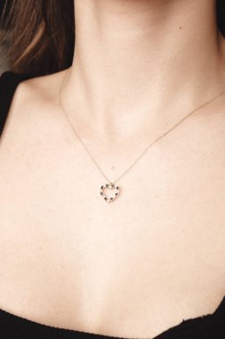 Günlük Şık Altın ve Elmas Mücevherler