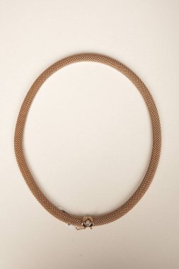 Lüks Aşıklar İçin Sersemletici Altın ve Elmas Mücevherler