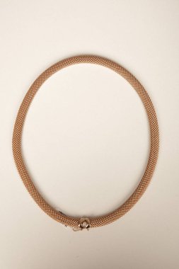 Lüks Aşıklar İçin Sersemletici Altın ve Elmas Mücevherler