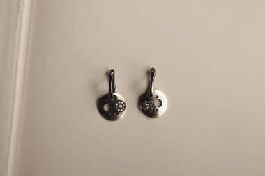 Onun için Değerli Altın ve Elmas Mücevherler