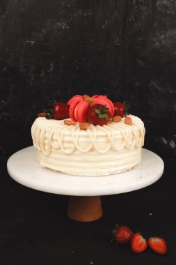 Mumlu Kutlama Pastası