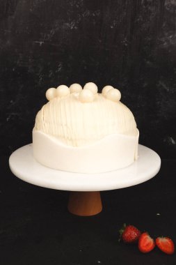 Mumlu Kutlama Pastası