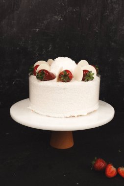 Mumlu Kutlama Pastası