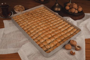 Baklava Piramidi Yaratıcı Tatlı Düzenlemesi