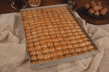 Baklava Piramidi Yaratıcı Tatlı Düzenlemesi
