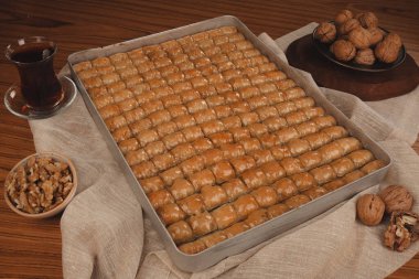 Baklava Piramidi Yaratıcı Tatlı Düzenlemesi