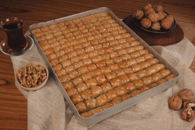 Baklava Piramidi Yaratıcı Tatlı Düzenlemesi