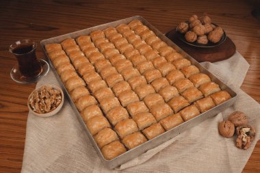 Baklava Piramidi Yaratıcı Tatlı Düzenlemesi
