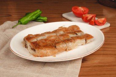 Flaky Katmanlı Geleneksel Türk Borek
