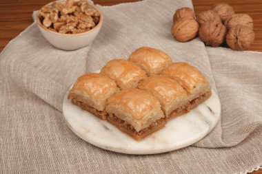 Taze Pişmiş Baklava Parçalarının Yakın Çekimi