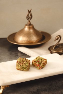 Gül aromalı Türk Lokumu Pistachio Dolgulu