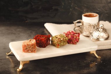 Gül aromalı Türk Lokumu Pistachio Dolgulu