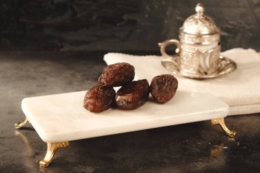 Bir Kase Tarihli Ramazan İftarı Hazırlama