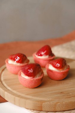 Karşı konulamaz çikolatalı ekler.