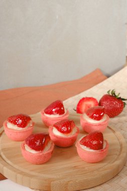 Karşı konulamaz çikolatalı ekler.