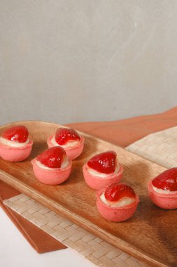 Karşı konulamaz çikolatalı ekler.