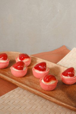 Karşı konulamaz çikolatalı ekler.