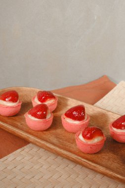 Karşı konulamaz çikolatalı ekler.