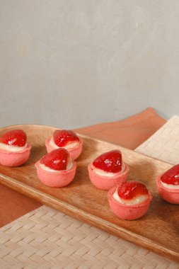 Karşı konulamaz çikolatalı ekler.