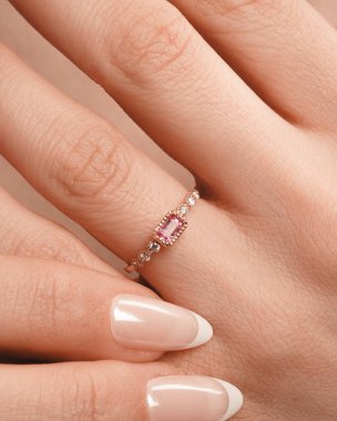 Şık ve Zarif Altın Elmas Mücevherler