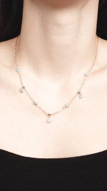 Şık ve Zarif Altın Elmas Mücevherler