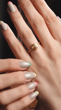 Şık ve Zarif Altın Elmas Mücevherler